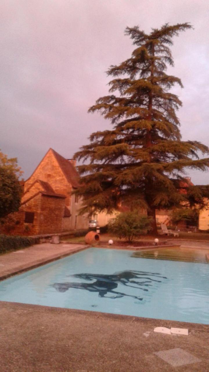 Auberge Du Relais D'Auniac Gourdon-en-quercy Εξωτερικό φωτογραφία