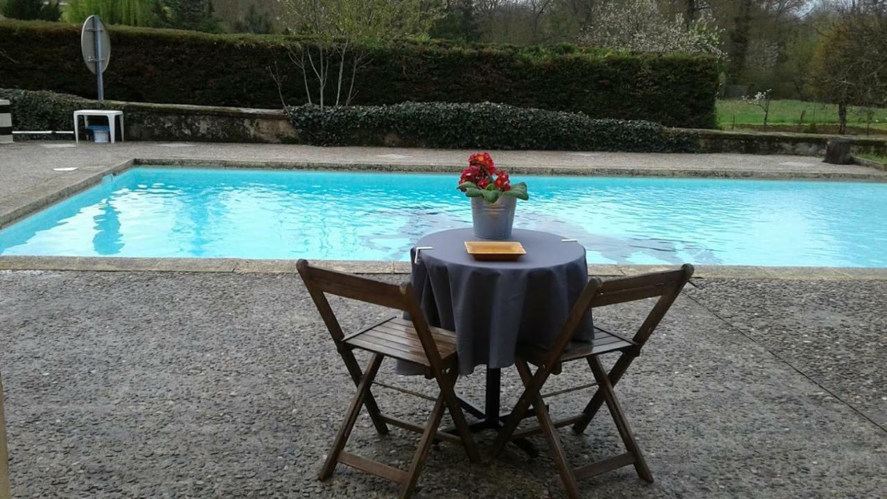 Auberge Du Relais D'Auniac Gourdon-en-quercy Εξωτερικό φωτογραφία